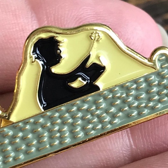 Harry Potter LUMOS Spell Collect Enamel Pin LAST ONE! 820 - Picture 6 of 7